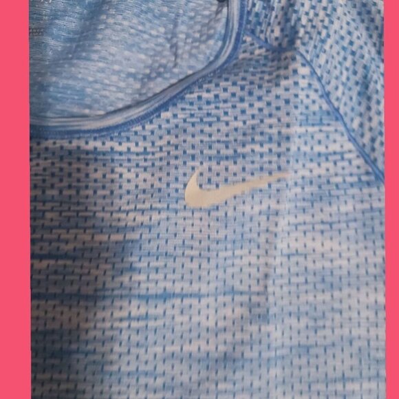 Nike Womens Blue Dri-Fit Short Sleeve Athletic Shirt Blue Color Size Medium - Picture 8 of 9